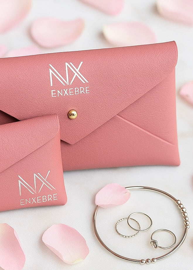 Funda y monedero edición limitada contra el cáncer de mama